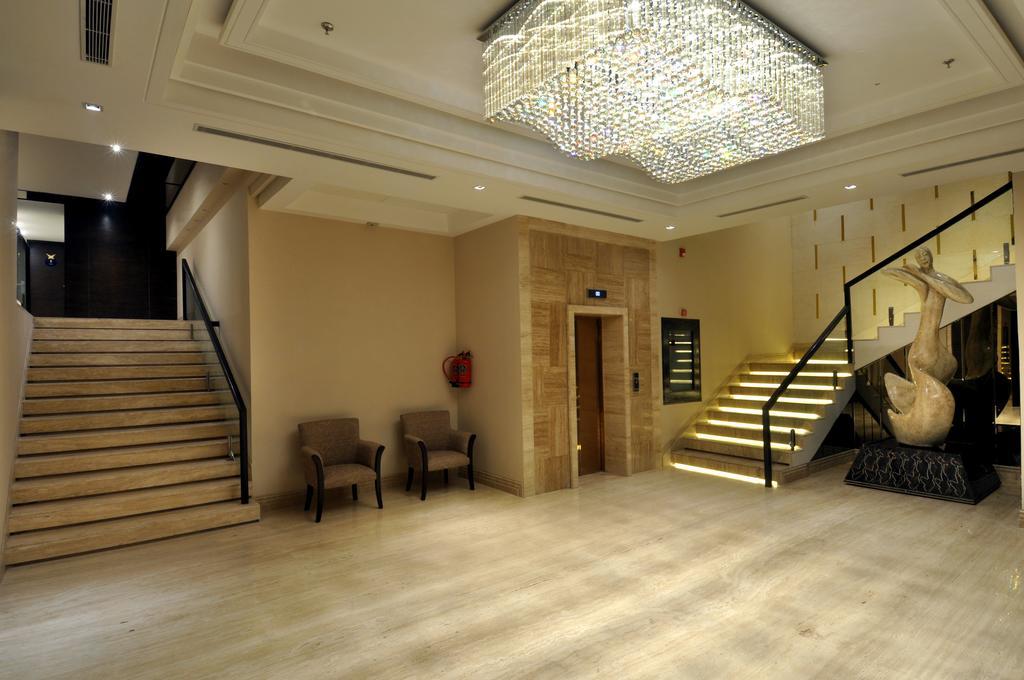 The Cove Hotel Panchkula Exterior foto